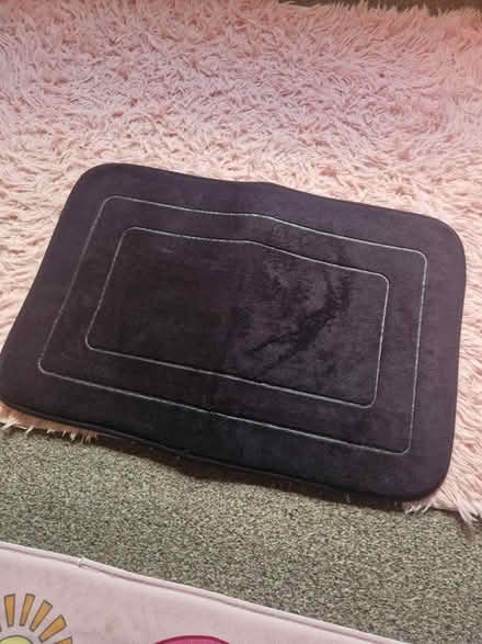 Photo of free Brand new bathroom mats (Ng3) #3