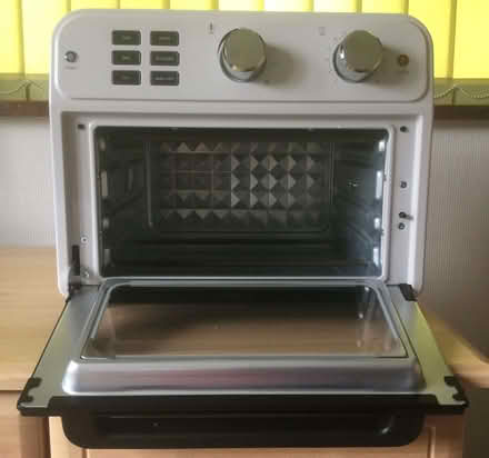Photo of free Cook's Essentials AirFryer Oven 5in1 For Repair/Spare parts (Canley Gardens CV5) #2
