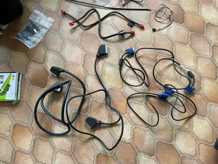 Photo of free Audio/visual/computer leads and connectors (Marston OX3) #2