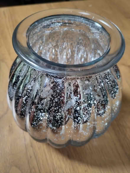 Photo of free Bulb shaped glass vase (L1 Liverpool City Centre) #1