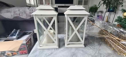 Photo of free Lanterns, vase, candles, ornaments (TN25) #4