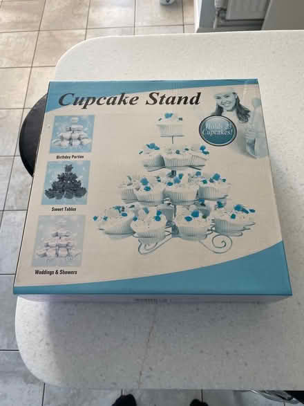 Photo of free Cup cake stand (New Malden KT3) #1
