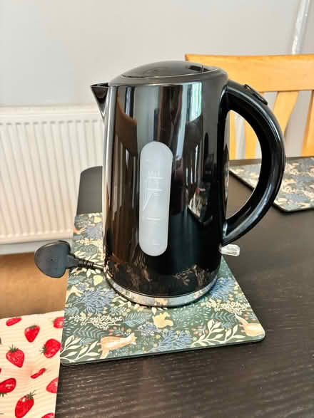 Photo of free Electric kettle (Muirend G44) #1