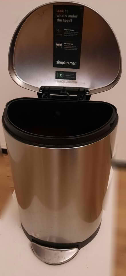 Photo of free Bin by simple human (South hampstead NW8) #2