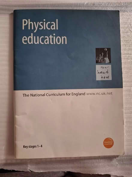 Photo of free Pe book (SG64YQ) #1