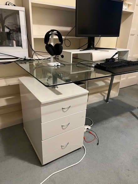 Photo of free Glass Desk (Surbiton KT5) #3
