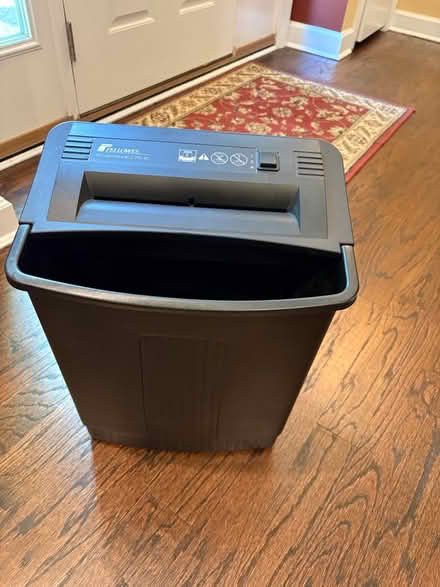 Photo of free Electric Paper Shredder (West Chester Borough) #2