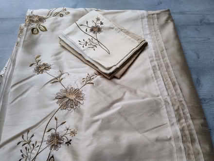 Photo of free King size Duvet + 2 pillow cases (Allestree DE22) #1