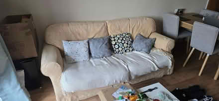 Photo of free Sofa (Dt1 1wn) #1