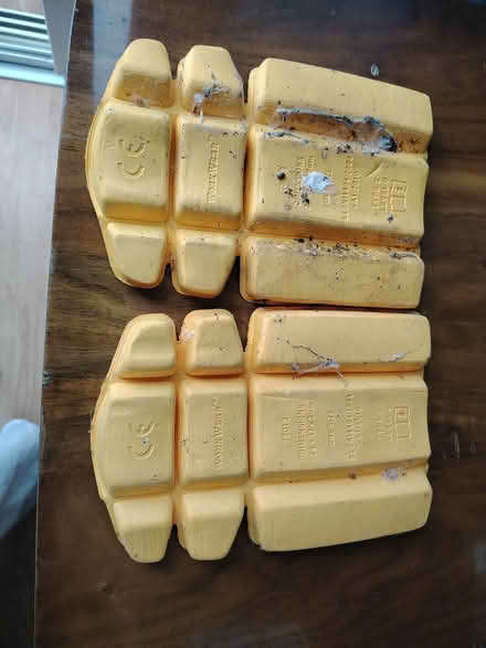 Photo of free Knee pads (Matlock DE4) #1