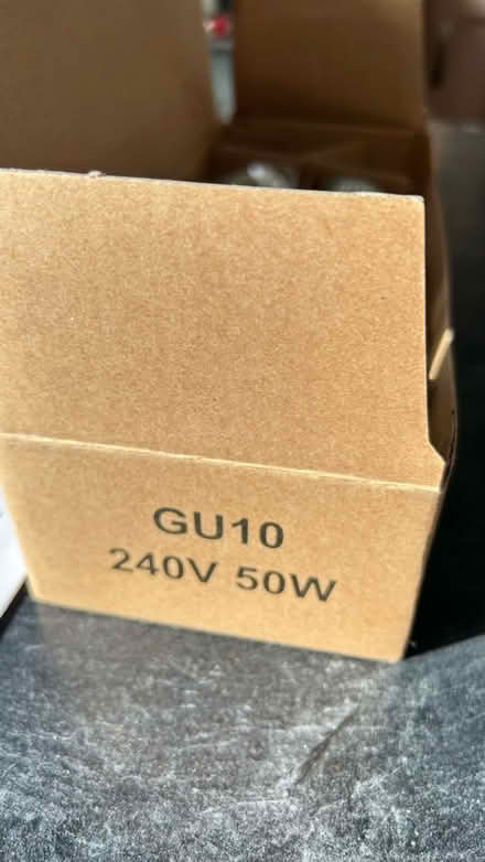 Photo of free GU10 Halogen bulbs (Rayleigh SS6) #2