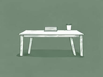 Photo of free A small desk (Gracemount EH17) #1