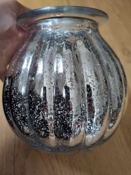 Photo of free Bulb shaped glass vase (L1 Liverpool City Centre) #2