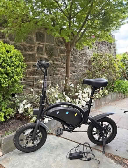 Photo of electric scooter (Nicetown-Tioga) #2