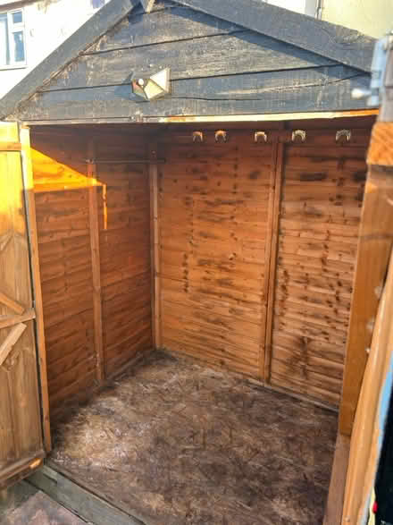 Photo of free Shed 6 x 4 (Wigston Leicestershire.LE18) #4