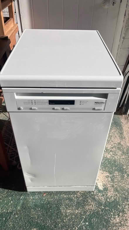 Photo of free Slim dishwasher (Hemel HP2) #1