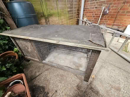 Photo of free Wooden rabbit/guinea pig hutch (Earley RG6) #2