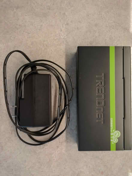 Photo of free 8-port Ethernet Switch (Oakland Mills) #2