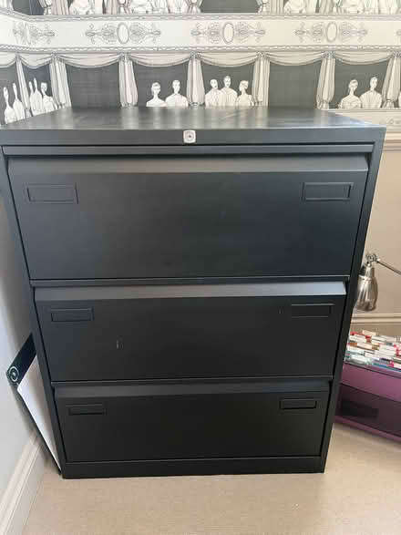 Photo of free Too big (Highbury N7) #1