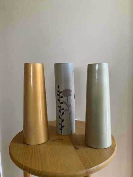 Photo of free Various vases (Little Paxton) #4