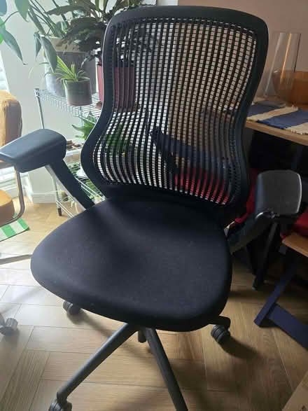 Photo of free Desk / Office Chair (East Finchley N2) #1