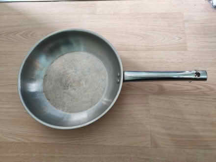Photo of free Assortment of kitchen pans (islington N1) #4