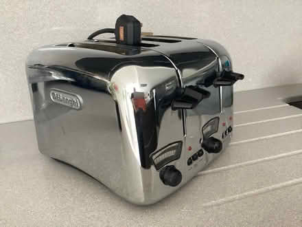 Photo of free Delonghi 4 slice toaster (Springfield CM2) #1