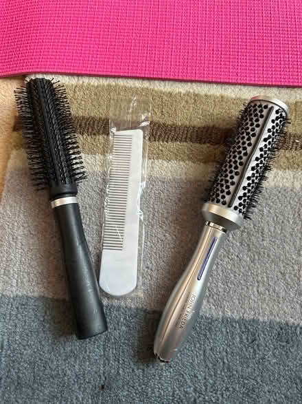 Photo of free Hair brushes (KT3 new malden) #1
