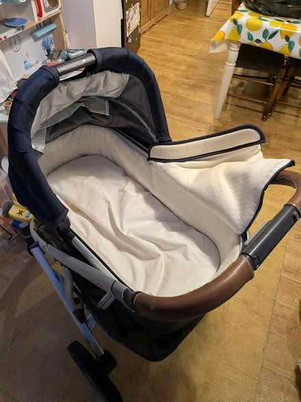 Photo of free Uppababy Vista Pushchair/ Pram (GL6) #3