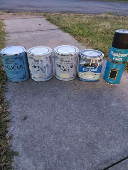 Photo of free Paints (Calcot RG31) #1