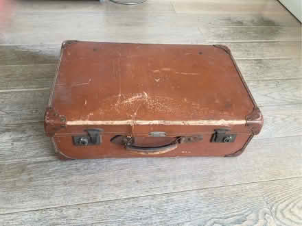 Photo of free Vintage Spartan Brand Lightweight Suitcase (Herne Hill SE24) #1