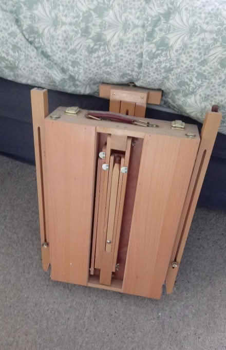 Photo of free Folding art easel/case (Horsham, near Bennetts Field) #2