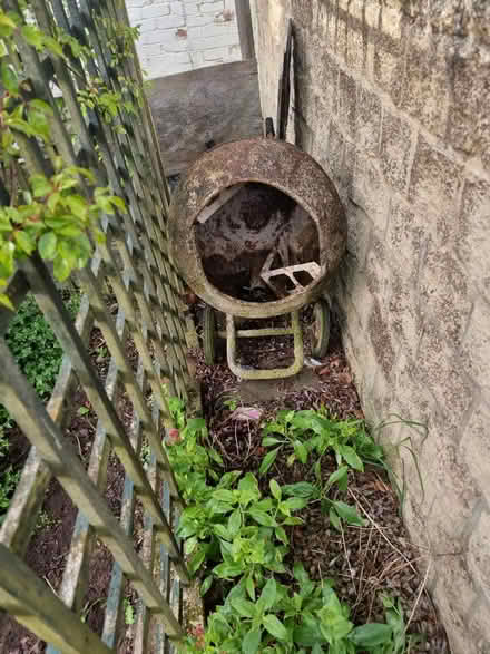 Photo of free Cement mixer (mansfield, NG18) #1