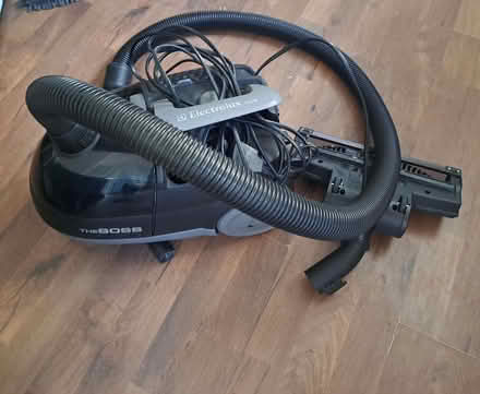 Photo of free Two vacuum cleaners (Strawberry Hill TW2) #2