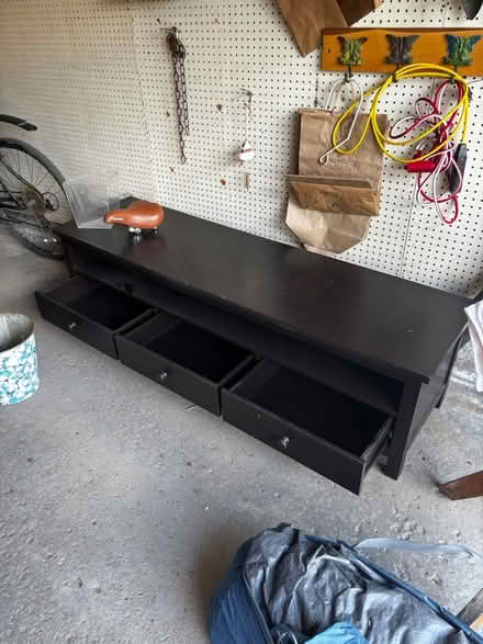 Photo of free tv stand with drawers (Pineview Gloucester) #1