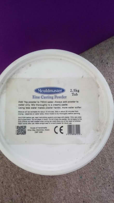 Photo of free Modelling powder (Horsham, near Bennetts Field) #2