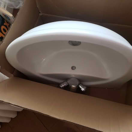 Photo of free 2 Pedestal sinks and one vanity sink (Henlow SG16) #3