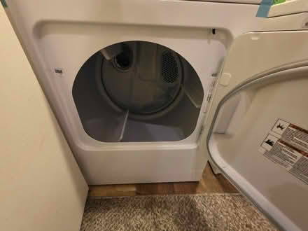 Photo of free Washer and dryer (Eubank and spain) #1