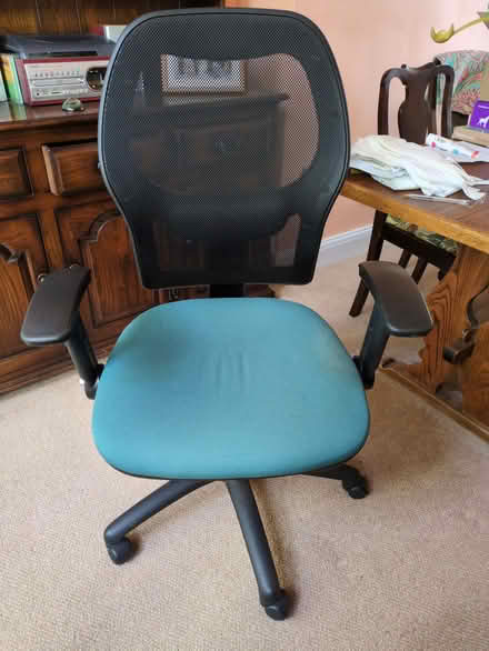 Photo of free Good quality office chair (Botley OX2) #1