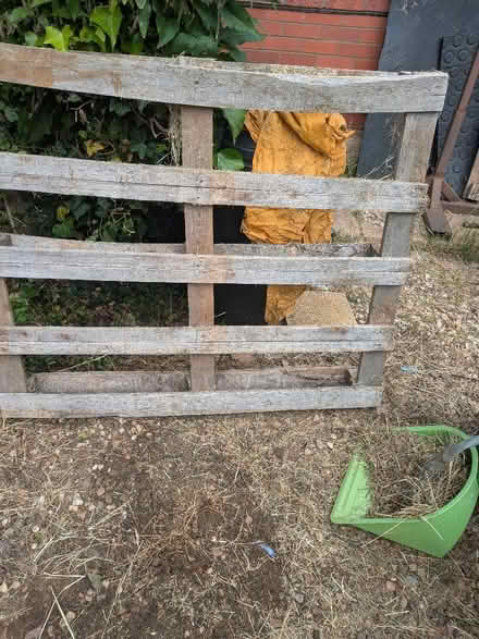 Photo of free 2 x strong pallets (Gleneagles area, Wboro NN8) #1