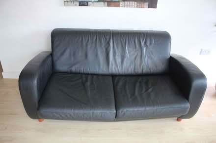 Photo of free Black Leather Sofa – Good Condition (SE5) #2