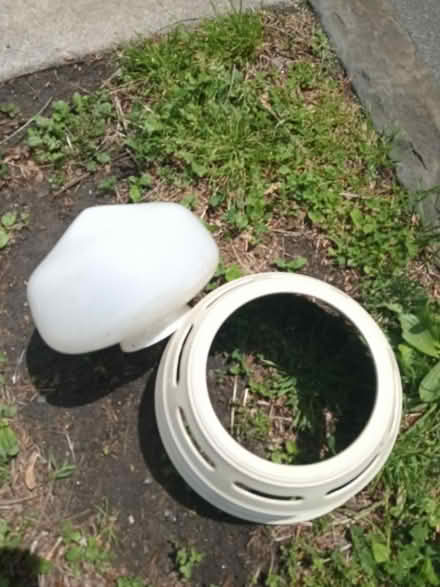 Photo of free Fan Blades & Light With Framings (Yeadon) #2