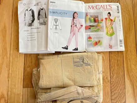 Photo of free Cloth tote apron making patterns (229 Southern Heights Blvd SR) #1