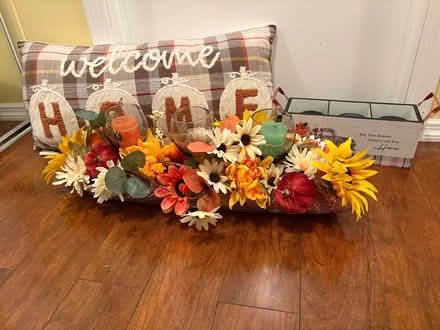 Photo of free Home decor (50 Crestwood Blvd. RPB 33411) #2