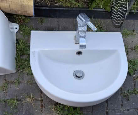 Photo of free Bathroom sink (Weymouth DT4) #1