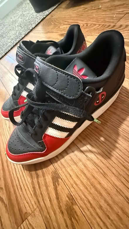 Photo of free Mint Condition Adidas Big Kid Sz 6 (Sutton Place / Midtown East) #1