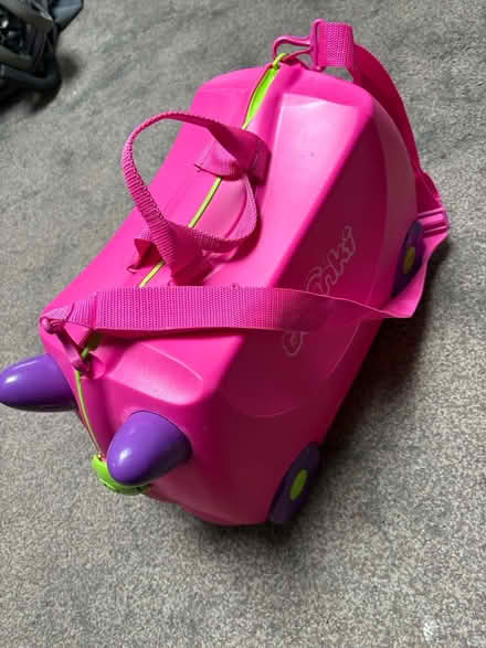 Photo of free Pink trunki suitcase for kids (SE25 selhurst) #1