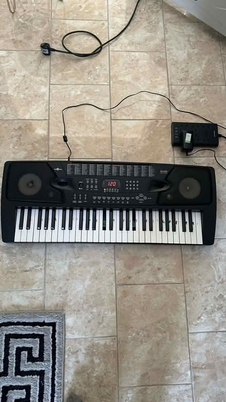 Photo of free MK-2000 Electronic Keyboard (Baillieston G69) #1