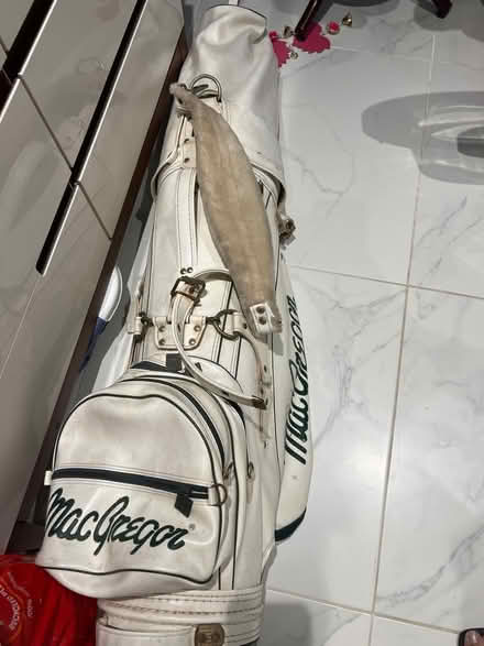 Photo of free Golf kit (New Malden KT35DG) #1