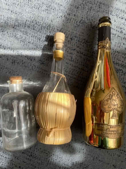 Photo of free Decorative glasses. (Tilekiln TN38) #2